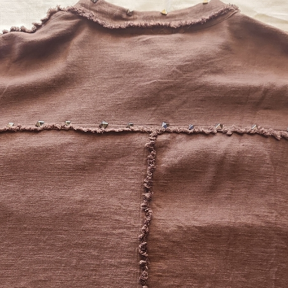 NWT DAVI & DANI Brown Button Down Shirt - Picture 8 of 10